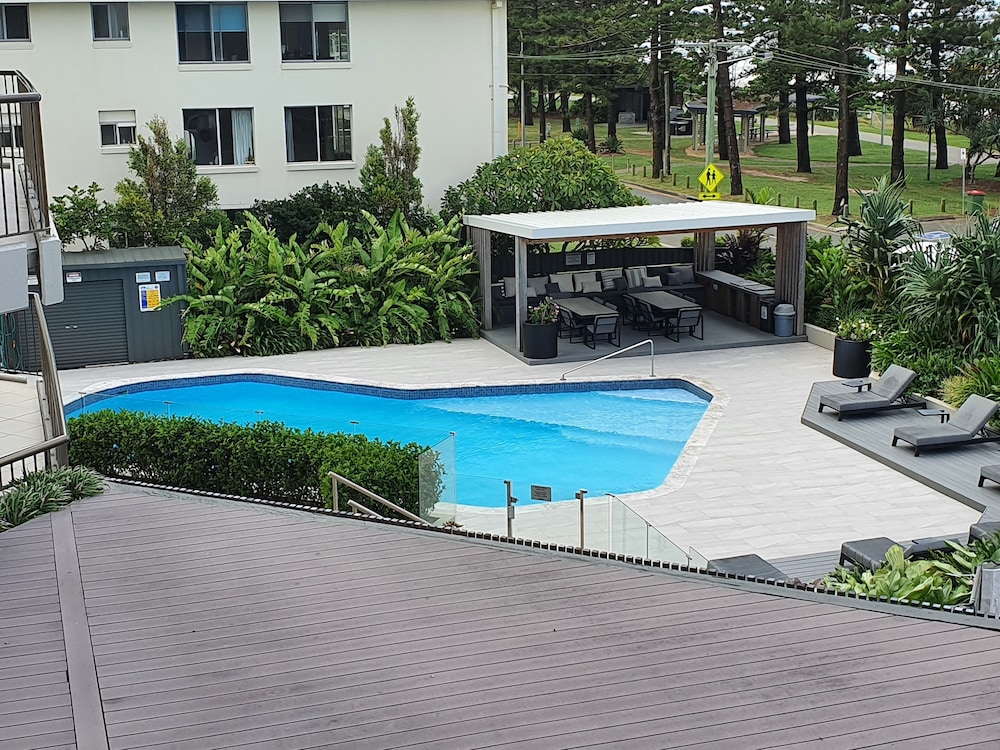 Burleigh Esplanade Apartments 64/73