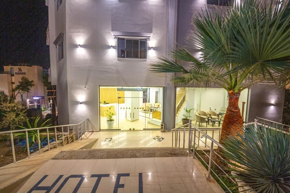 HOTEL SEASIDE SARANDA 4/52
