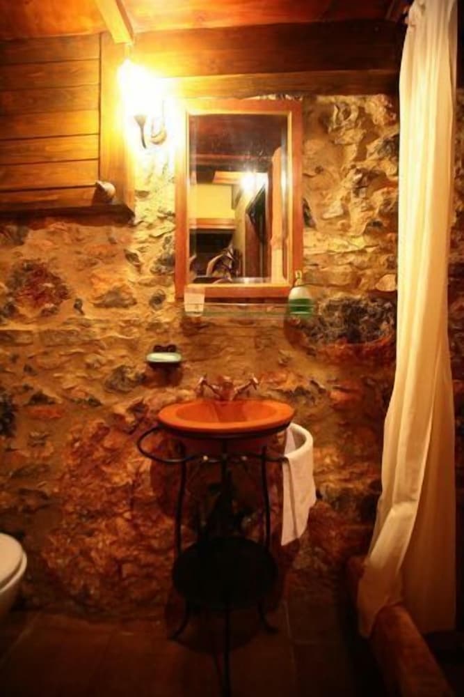 Dorovinis Country Houses 17/50