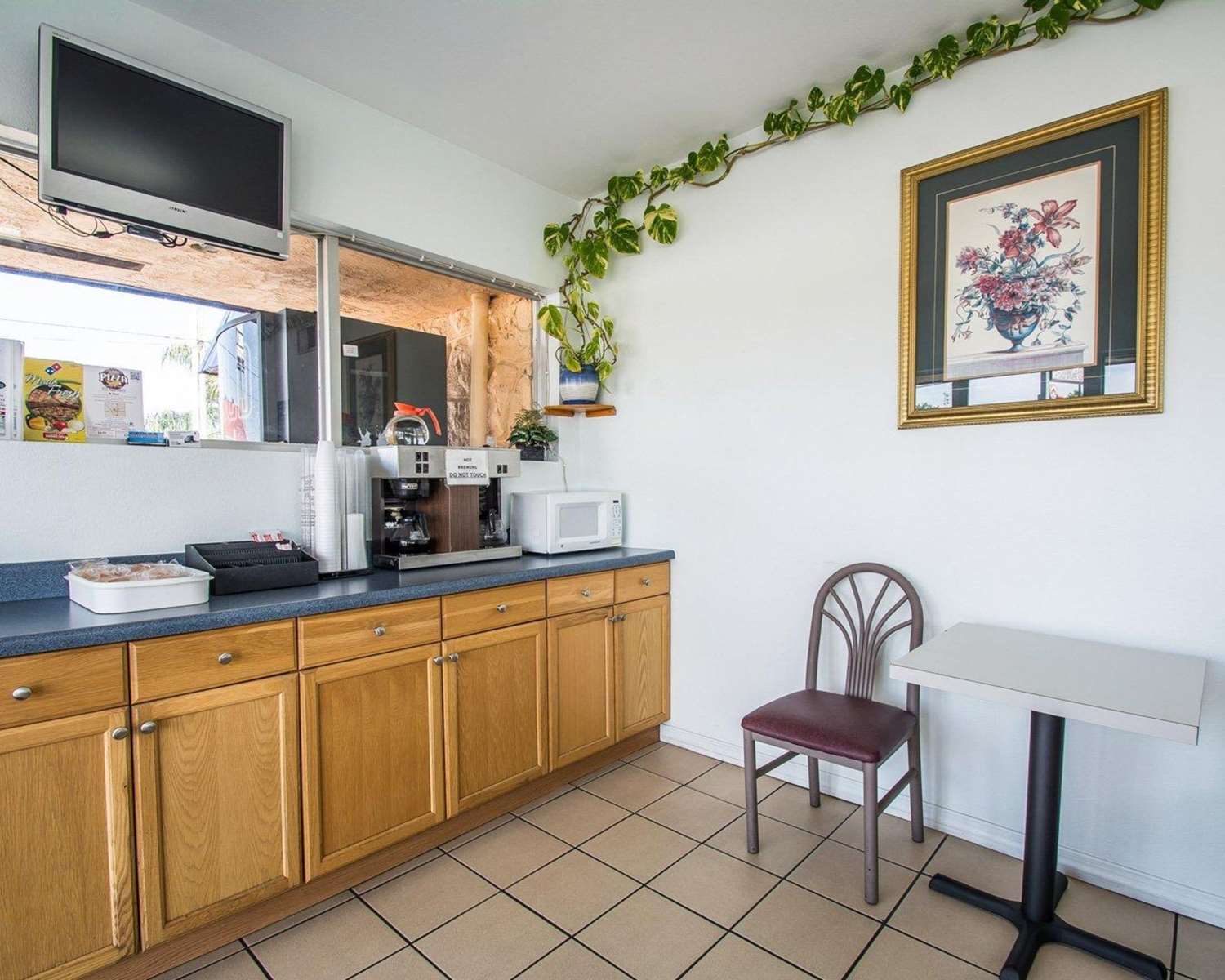 Rodeway Inn Fort Pierce I-95 6/8