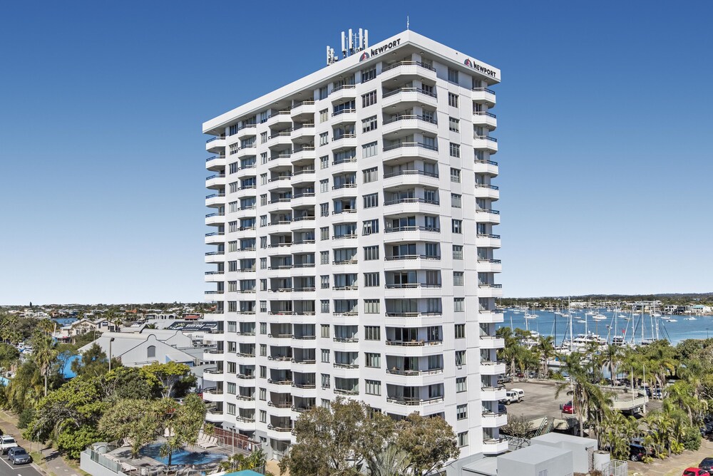 Newport Mooloolaba 1/76