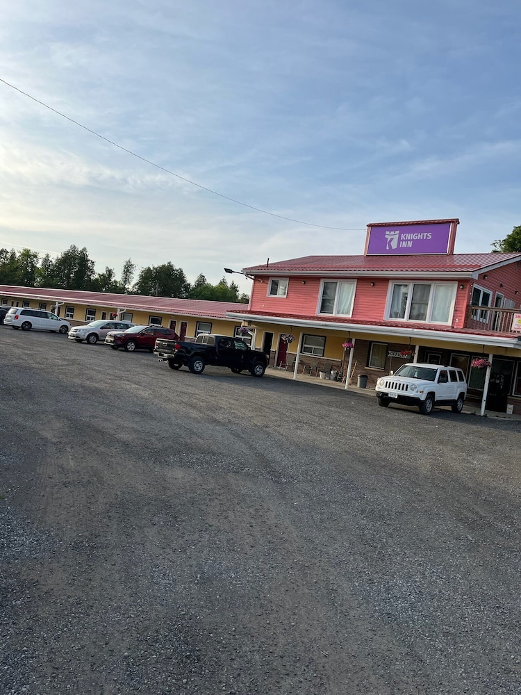 Knights Inn Cobourg 34/47