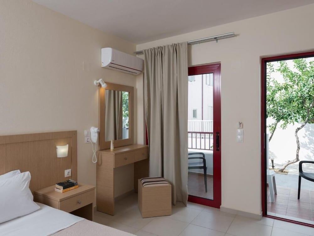 Thalassi Hotel 9/36