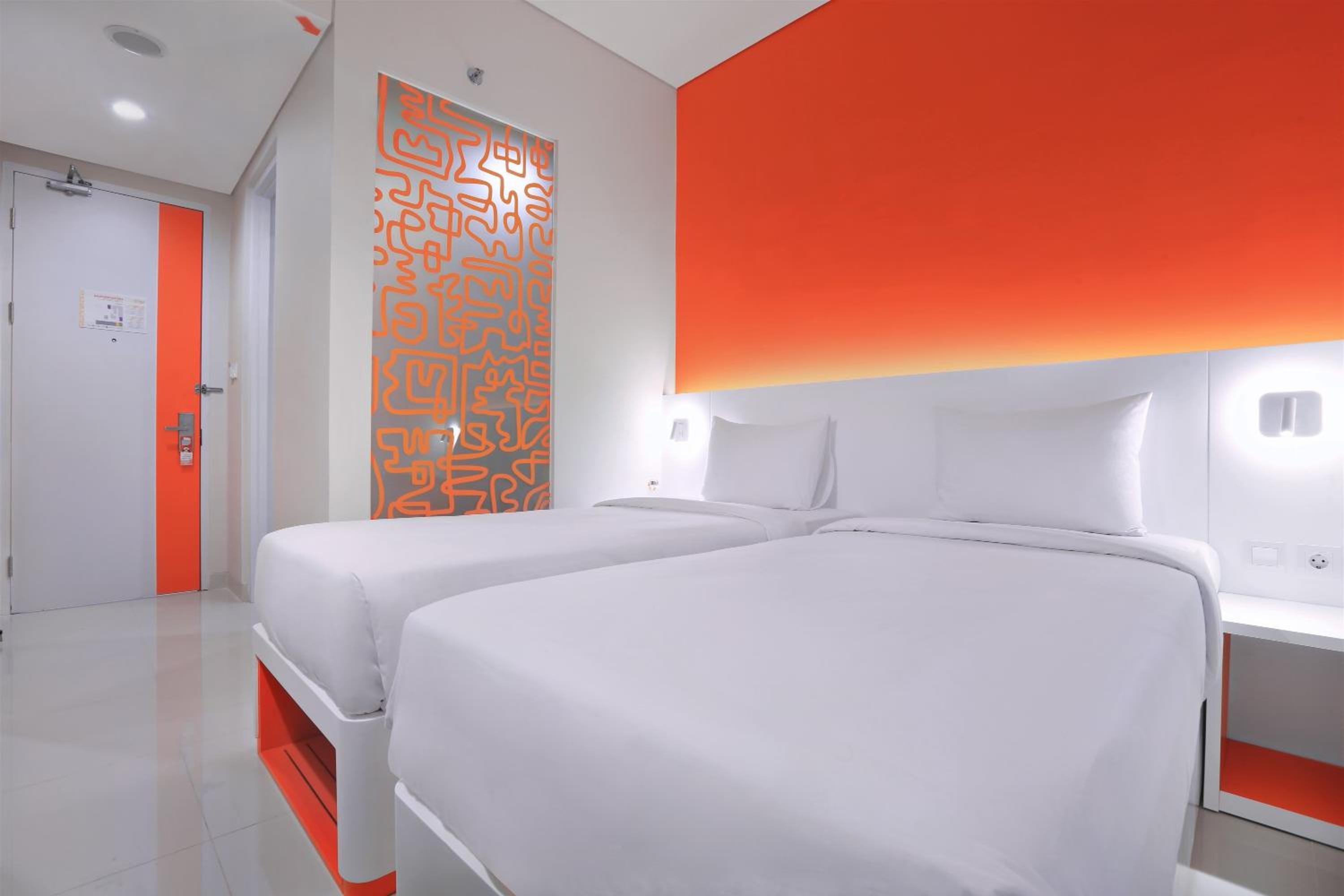 Starlet Hotel BSD City 15/25