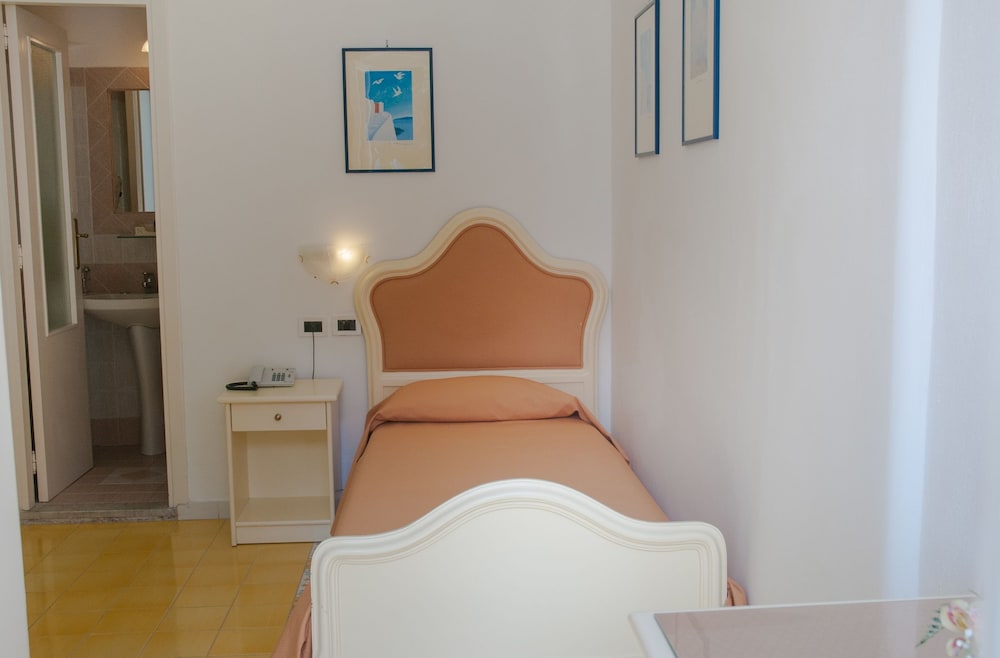 Hotel Villa Bianca 7/50