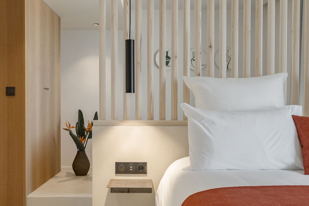 Les Elmes Hotel Spa 11/79