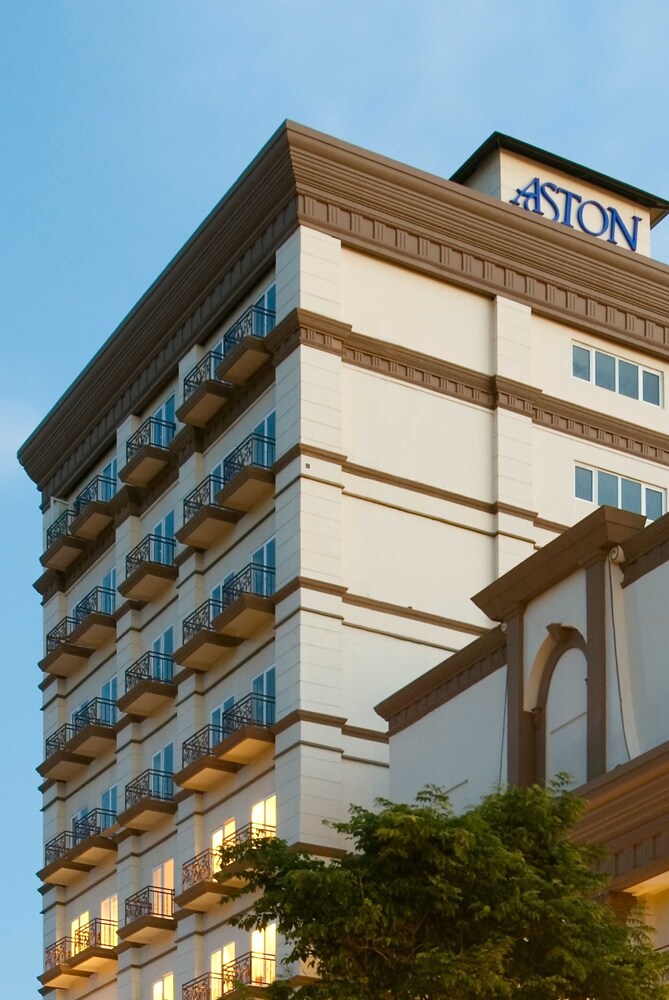Aston Manado Hotel in MANADO