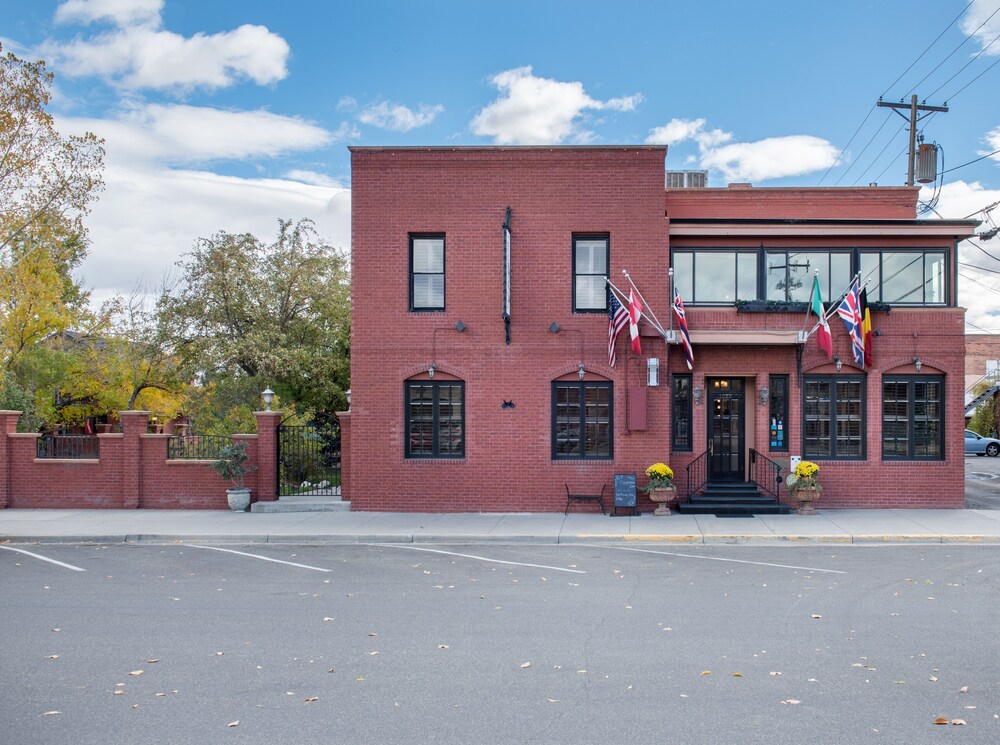 Chamberlin Inn 1/42