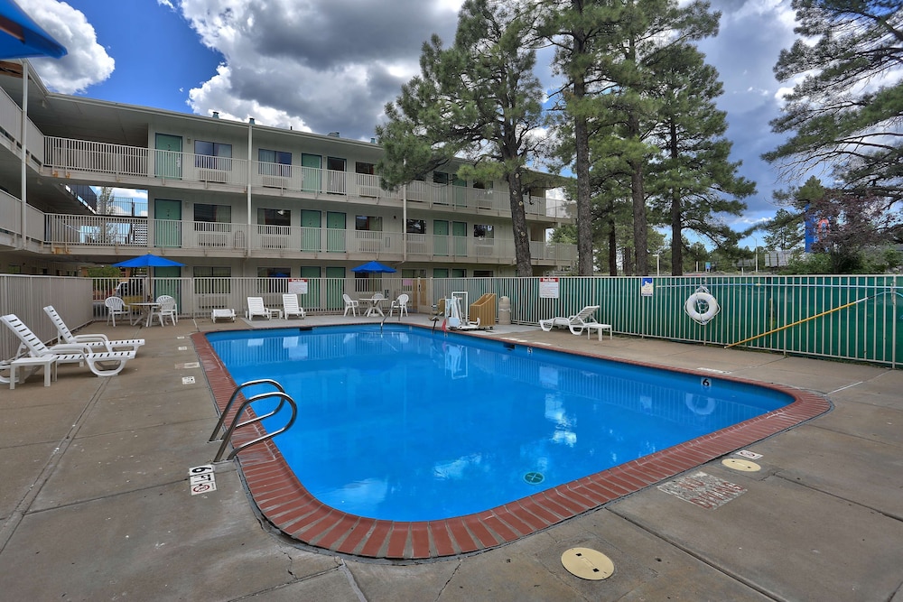 Motel6 Flagstaff, AZ - West - Woodland Village 26/50