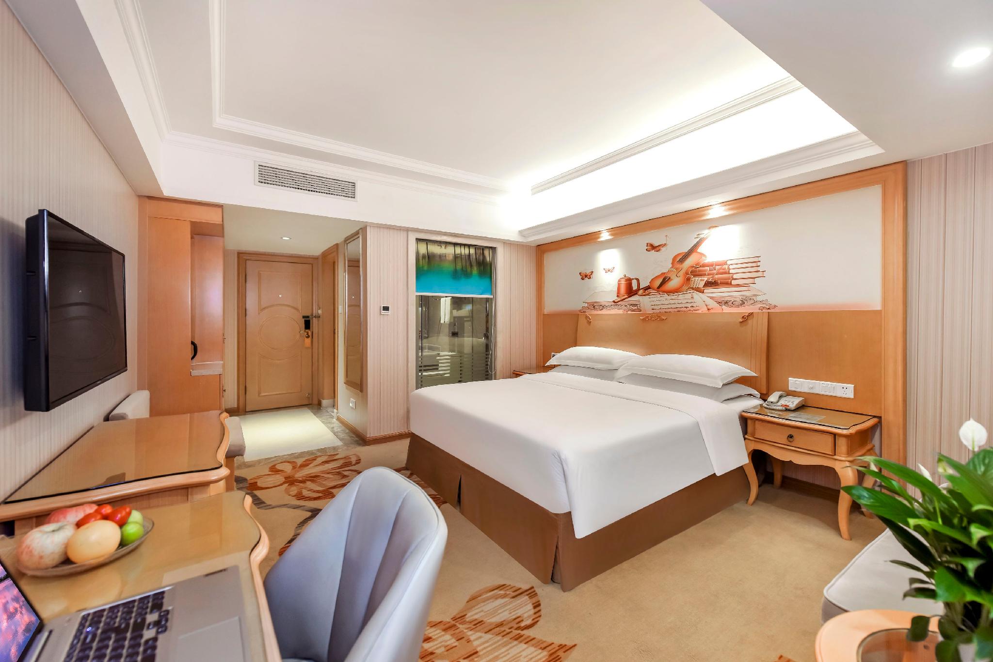 Vienna Hotel Guangzhou Panyu Changlong Shiqiao Metro Station 24/50
