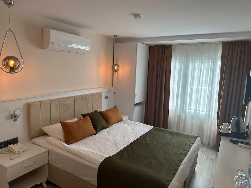 Aura Boutique Hotel 14/49
