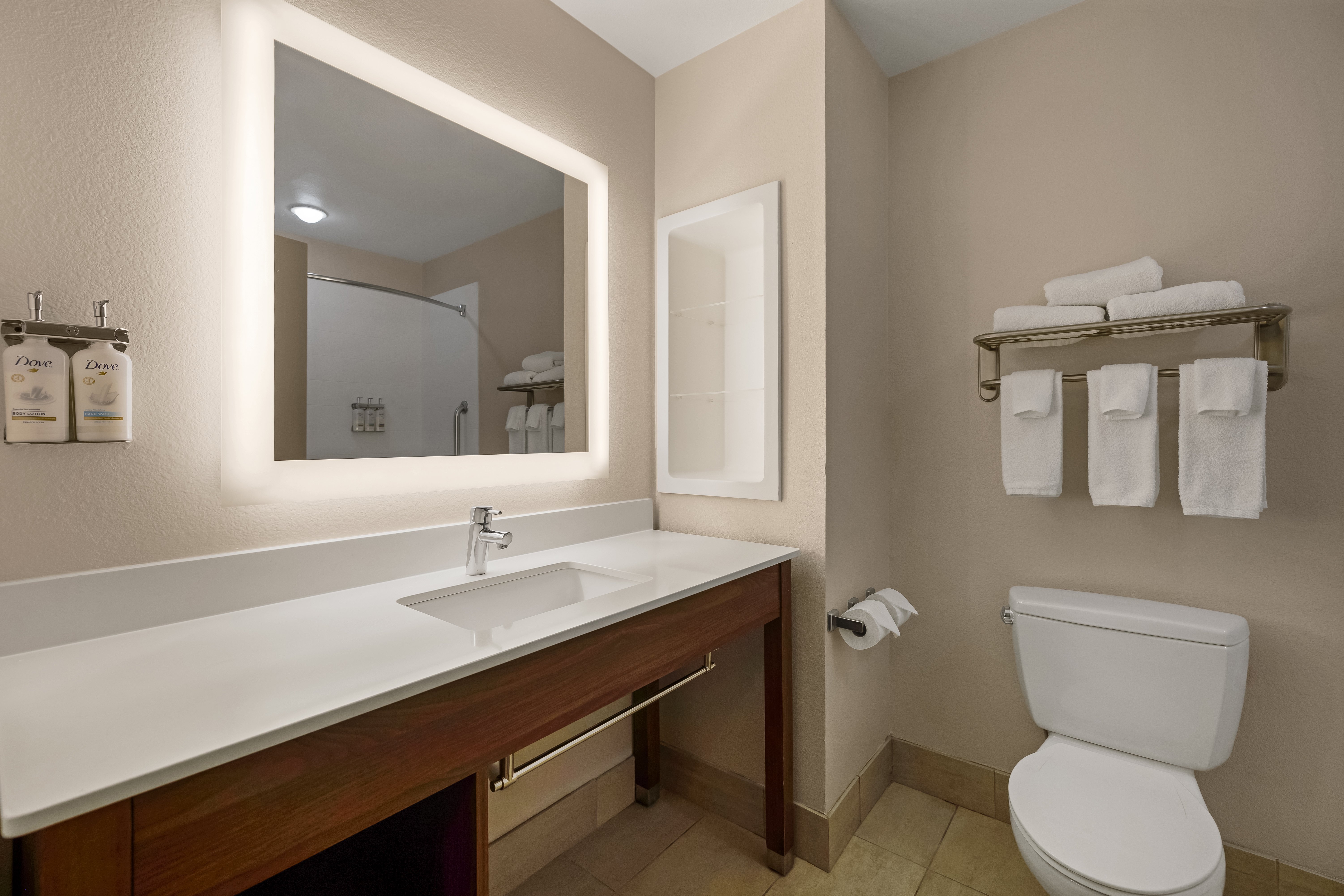 Holiday Inn Express Hotel Suites Rolla Univ of Missouri Rolla 48/51