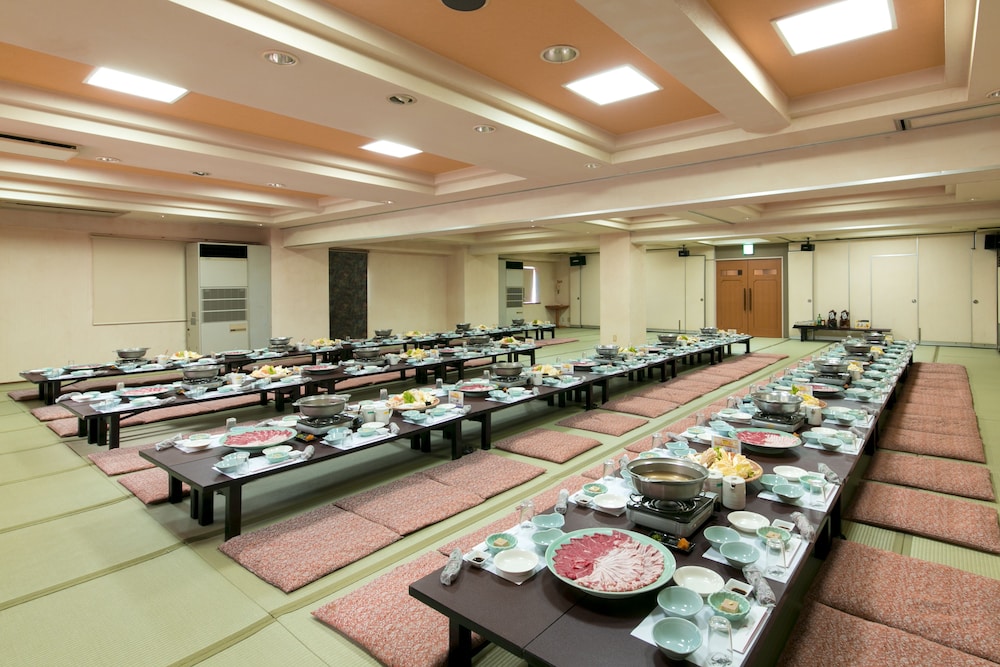 Plaza Hotel Toyota 29/49