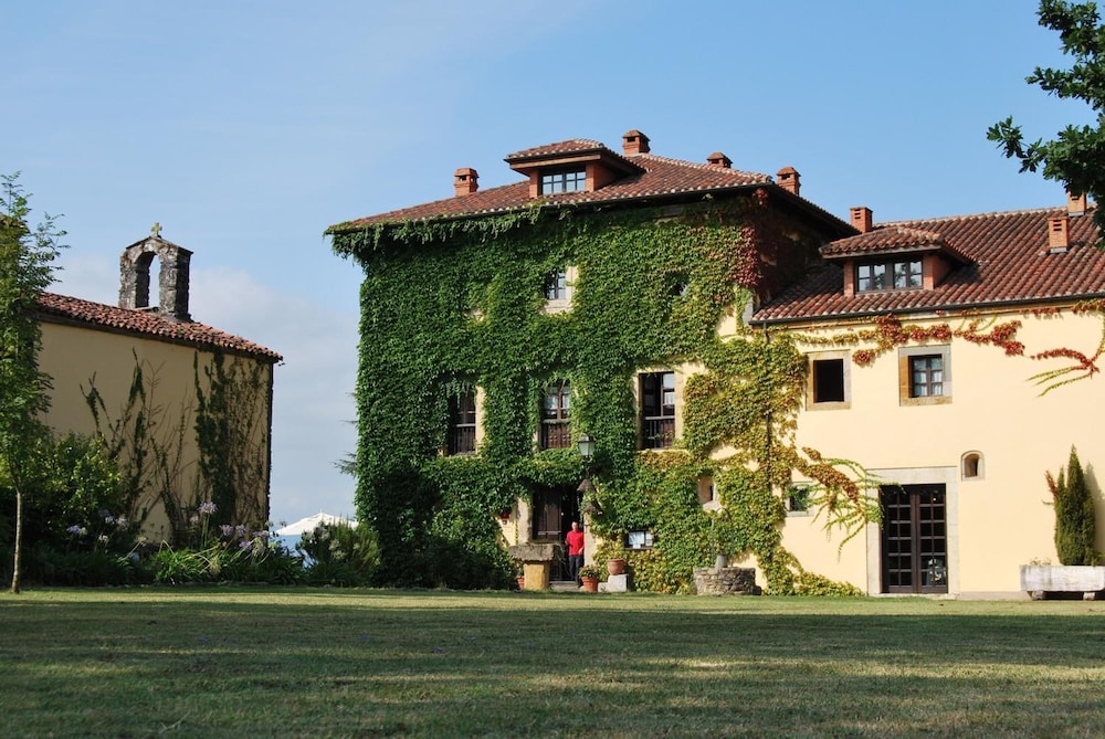 Palacio de Cutre 67/70