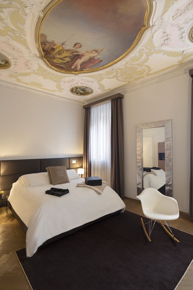 Luxury, Queen Bed, Canal View, Hotel Corte di Gabriela 5/10