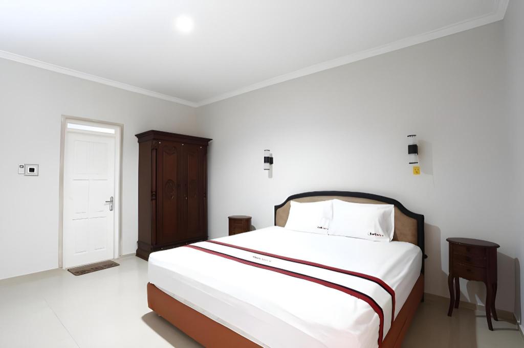 Reddoorz Near Adisucipto Airport 2 19/36