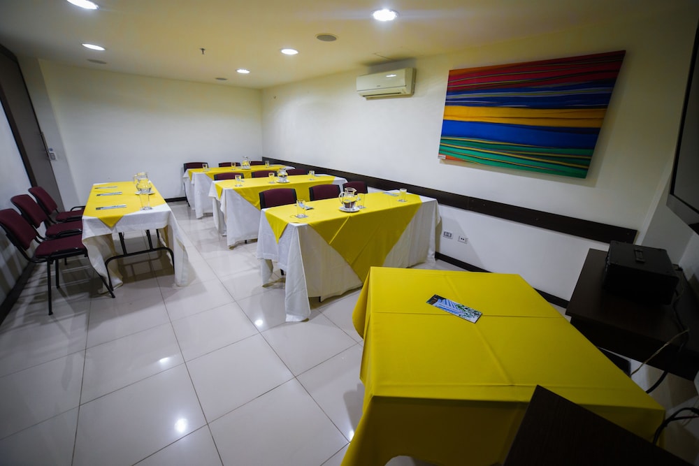 HOTEL GOLDEN PALERMO 42/50