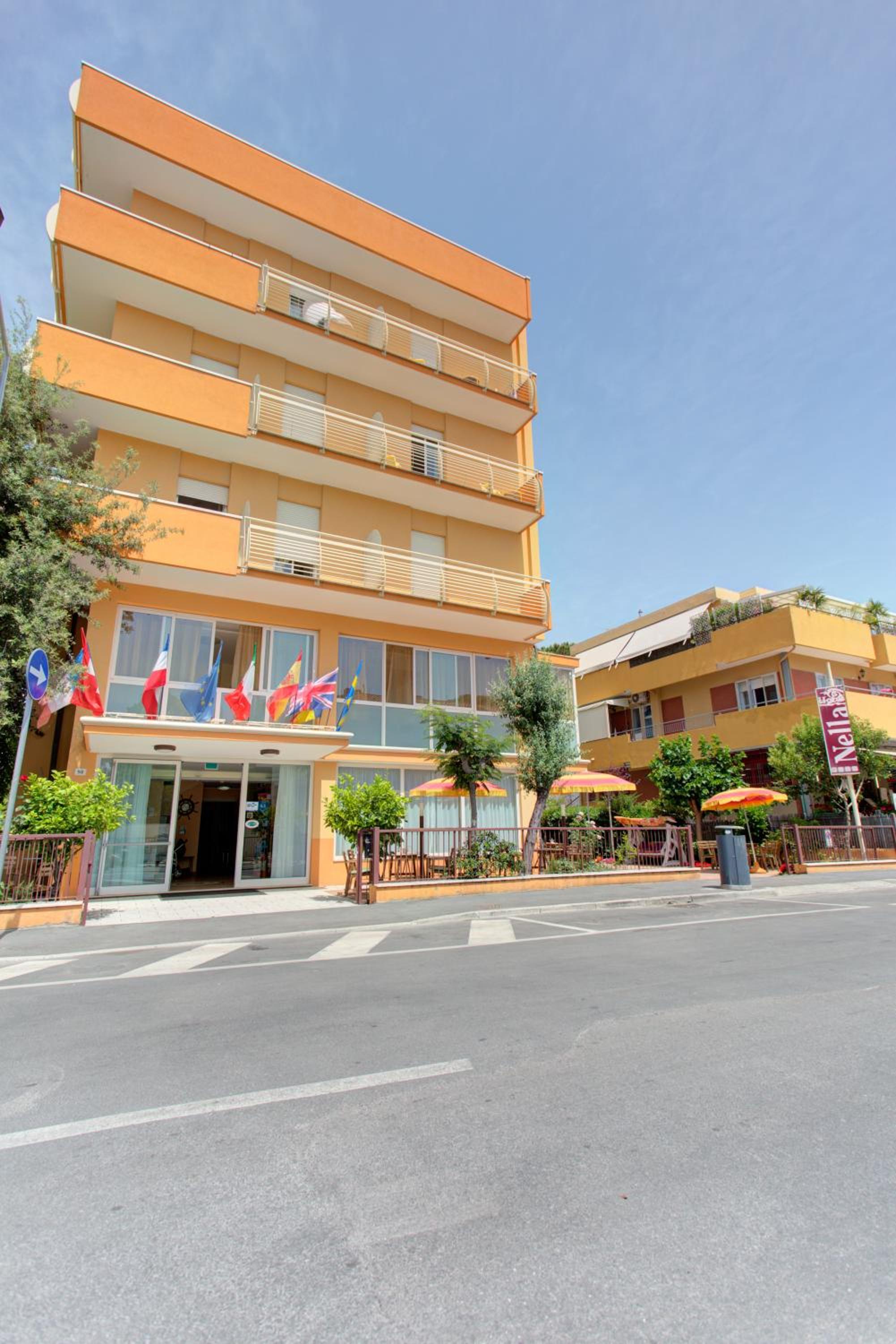 Hotel Nella 3/50