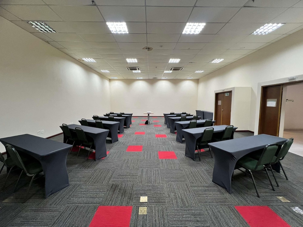 Ibis Uberlandia 55/56