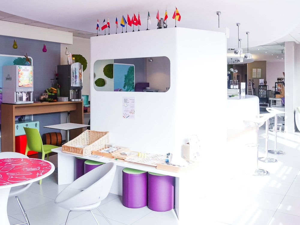 Ibis Styles Montbeliard Centre Velotte 43/68