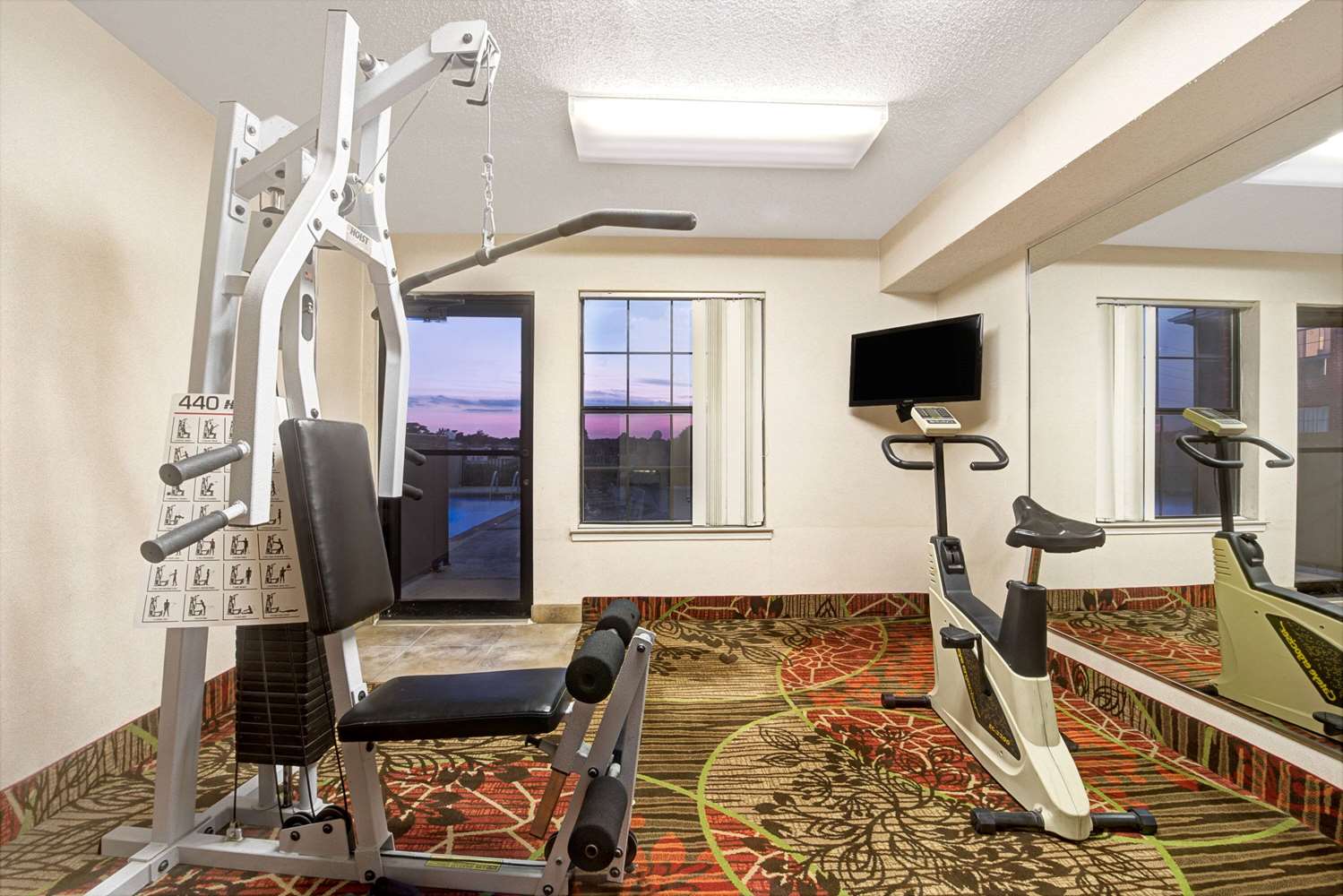 Days Inn by Wyndham Dallas Plano 19/31