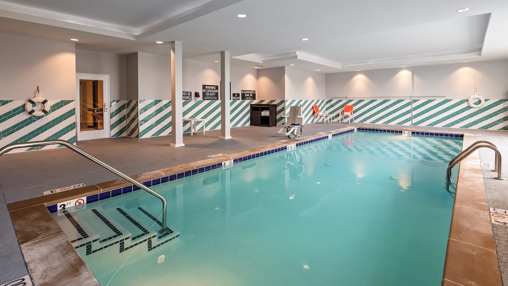 Holiday Inn - Clarksville Northeast, an IHG Hotel 34/69