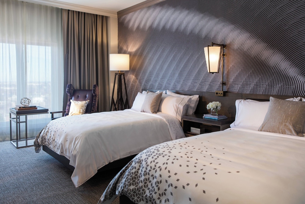 Renaissance Waterford Oklahoma City Hotel 6/50