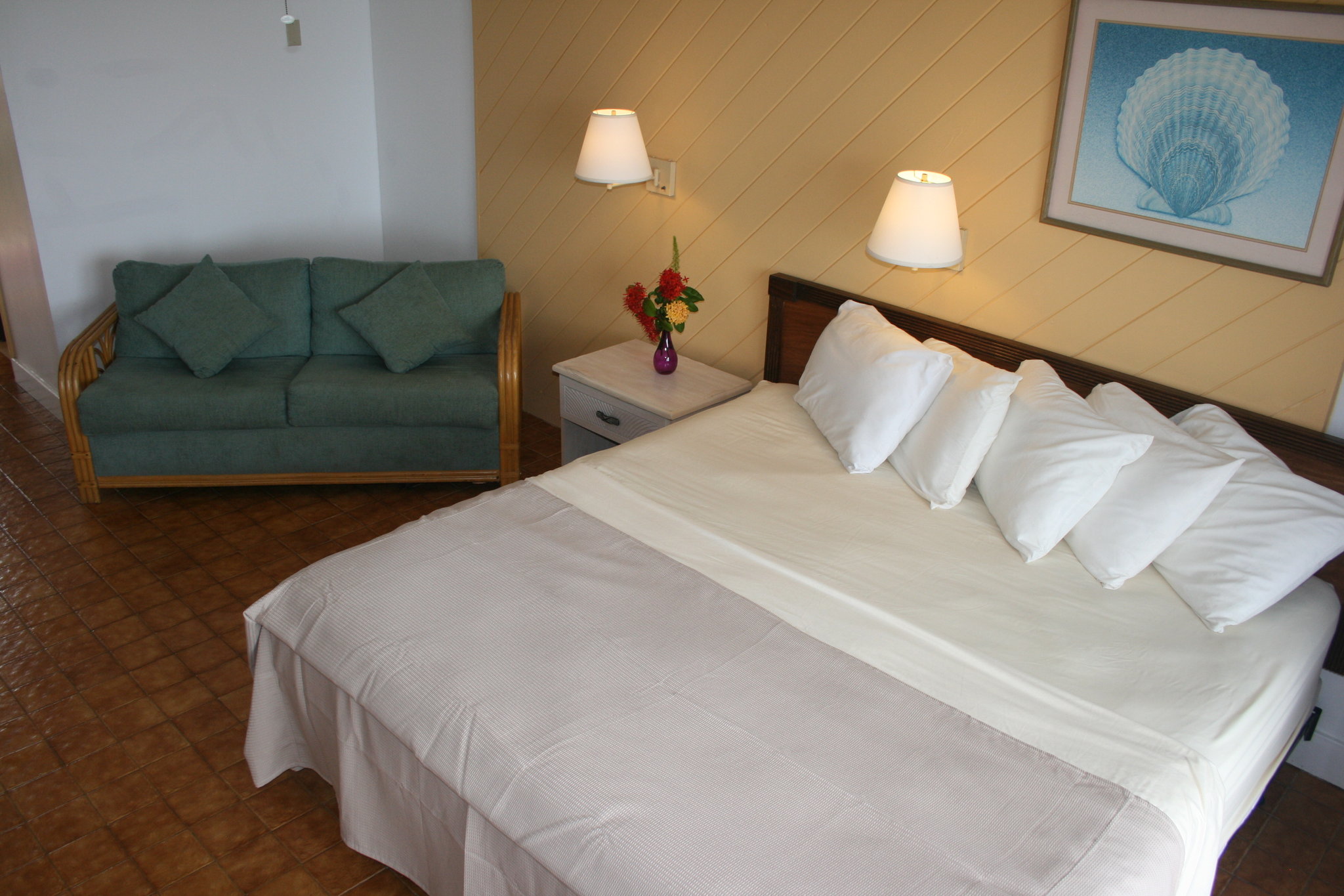 Hotel On The Cay 1/11