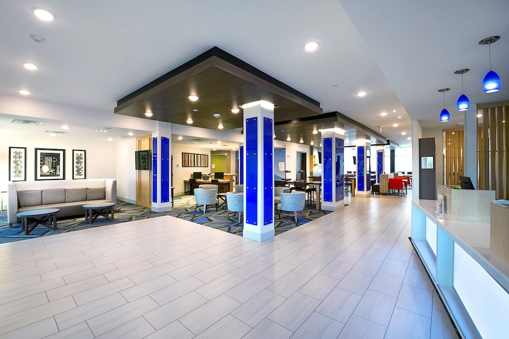 Holiday Inn Express and Suites Wentzville St Louis West 29/52