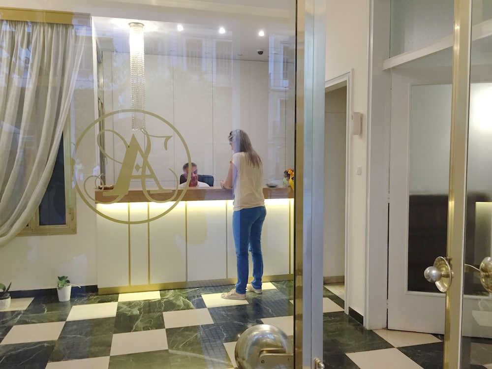Ares Athens Hotel 20/52