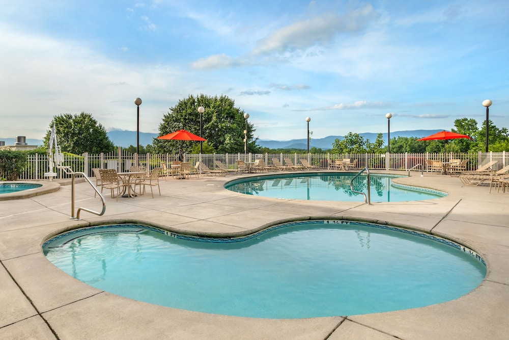 Sunrise Ridge Resort 65/73