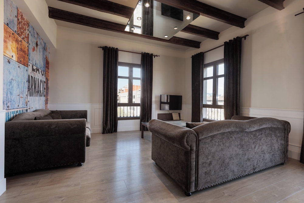 Enjoybcn Miro Apartments 31/50