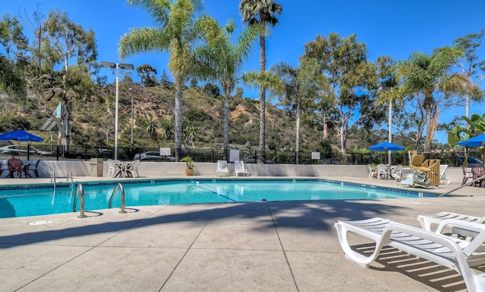 Motel6 San Diego Hotel Circle Mission Valley 54/61