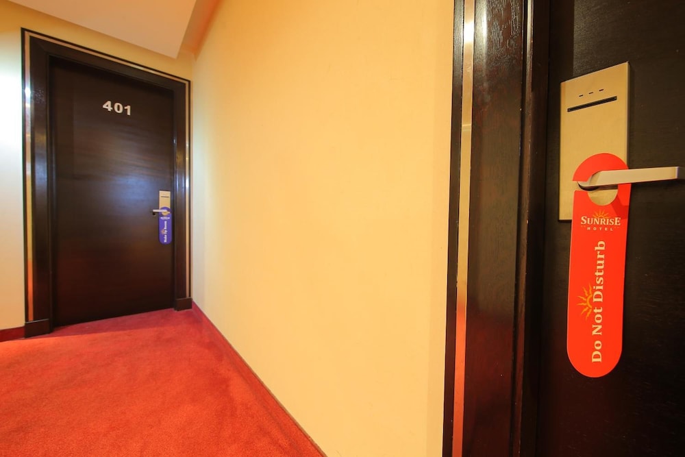 Sunrise Hotel 28/53