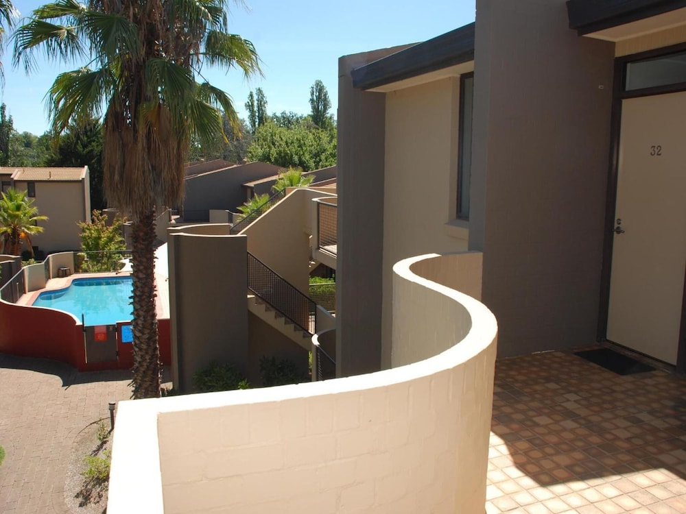 MANUKA PARK SERVICED APARTMENTS 11/58