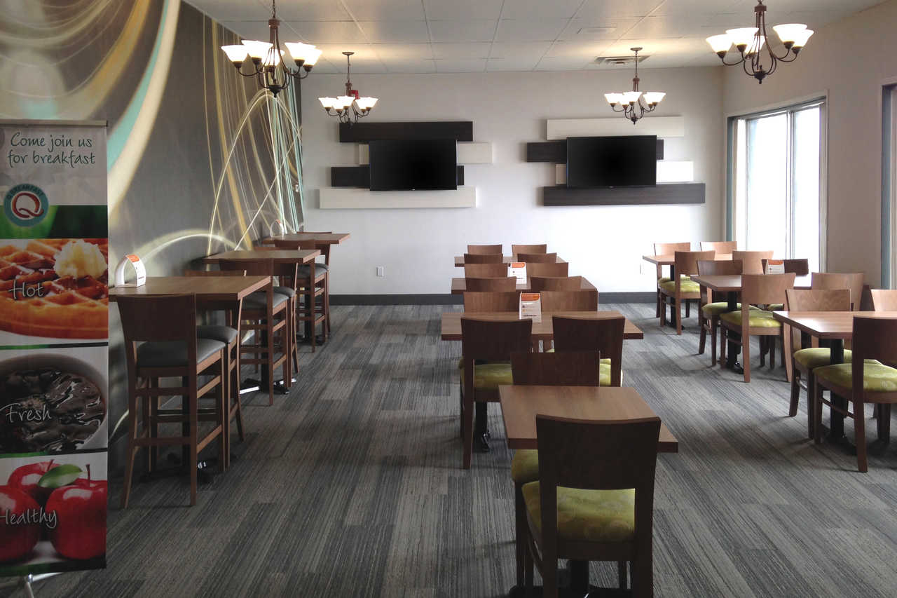 Quality Inn New Liskeard, ON 12/14