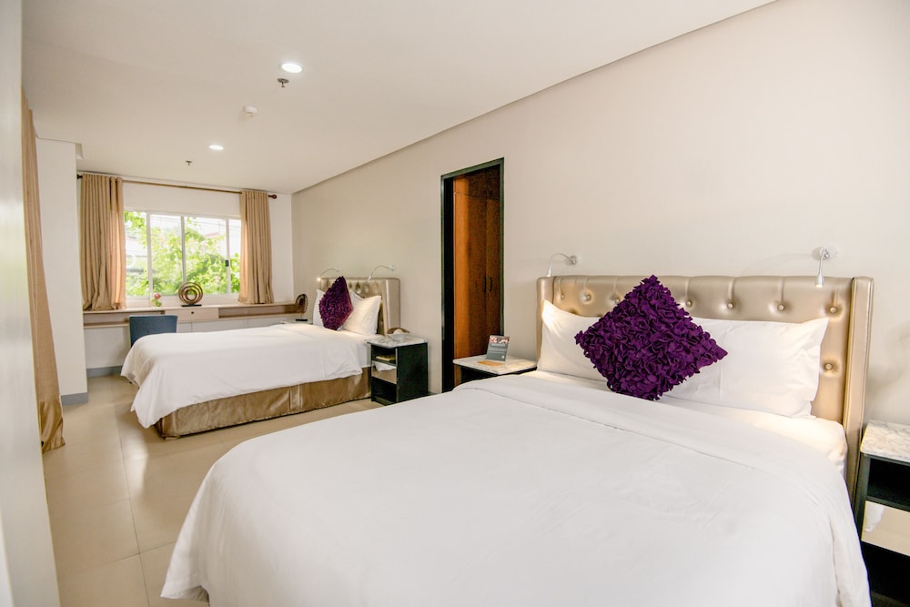 Sta. Barbara Residence Hotel 13/59