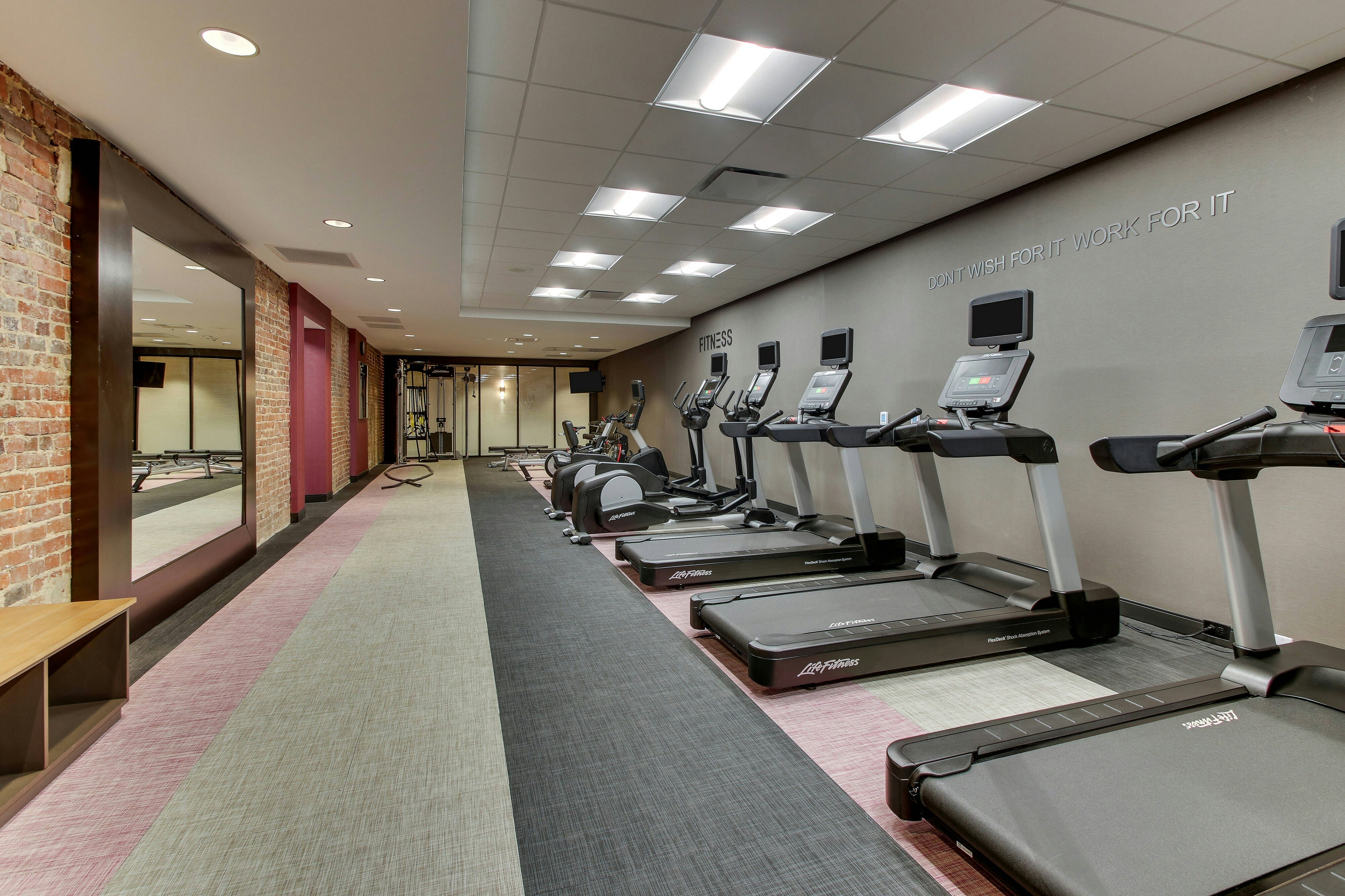 Fairfield Inn & Suites By Marriott Birmingham Downtown 18/38
