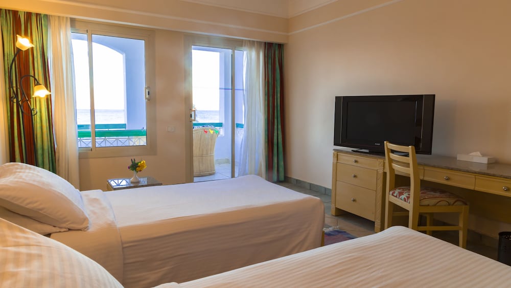 Invidia Coral Beach Tiran 50/137