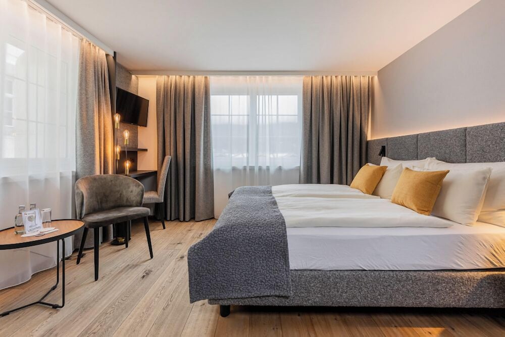 Double Bed
