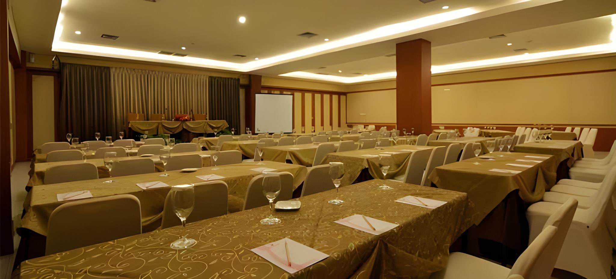 Lojikka Hotel 19/22