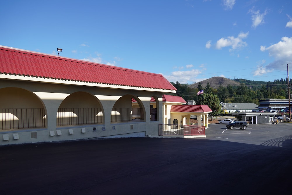 Timberland Inn & Suites 7/63