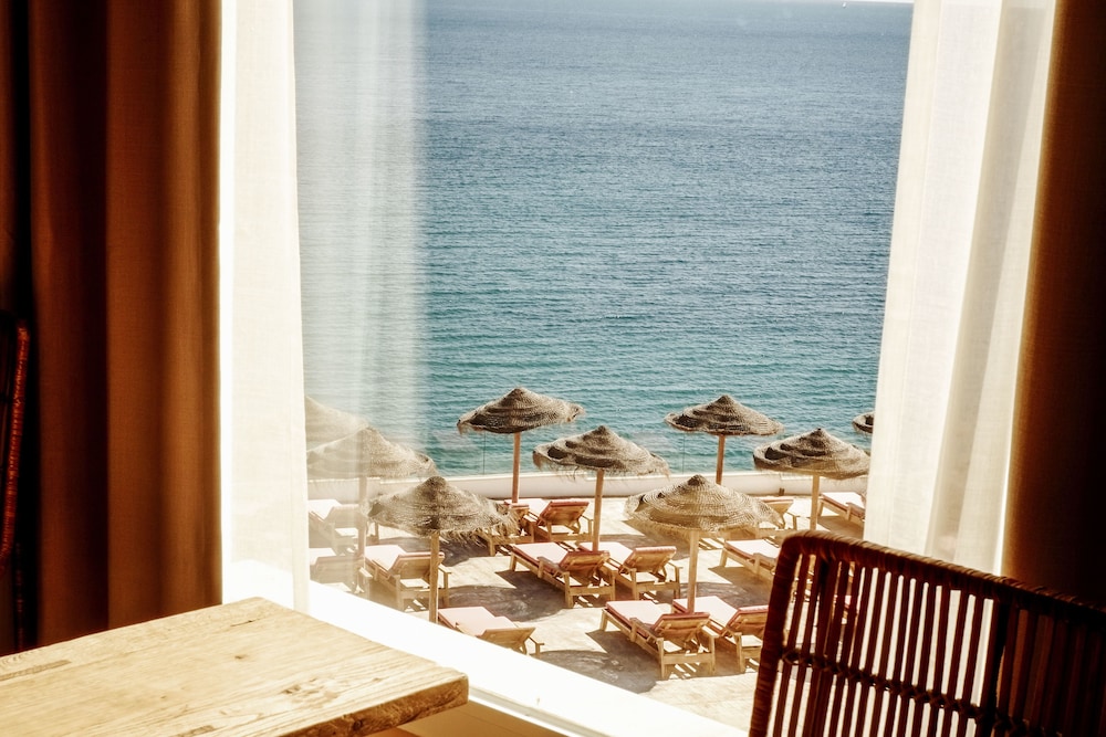 ICON Valparaiso - Adults Only 57/77