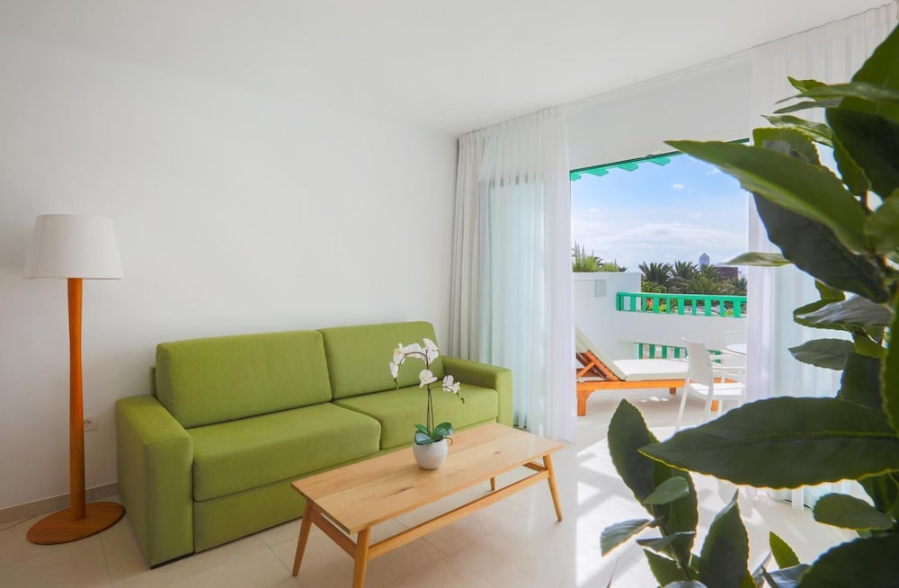 Nazaret Apartments 49/67