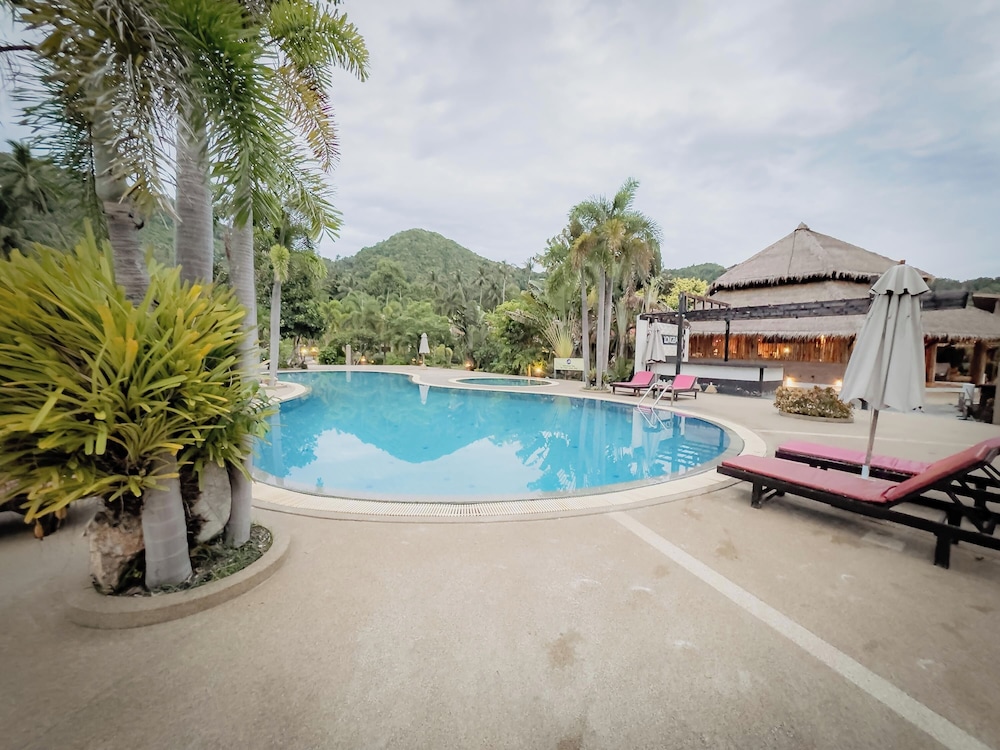 LONG BAY RESORT 41/50