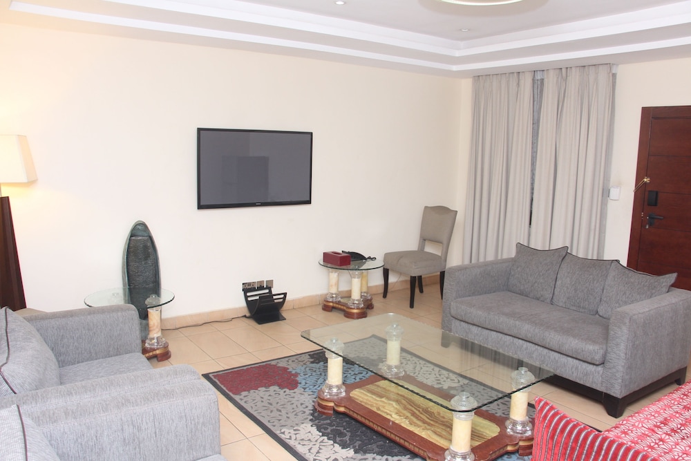 Vynedresa Hotel 30/46