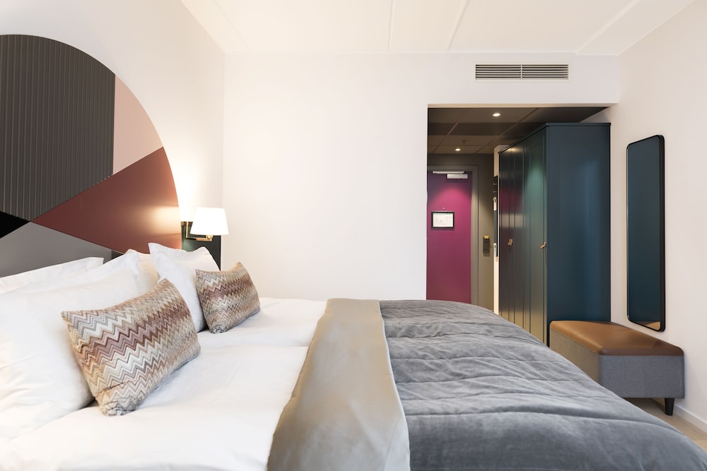 Elite Hotel Carolina Tower 17/62