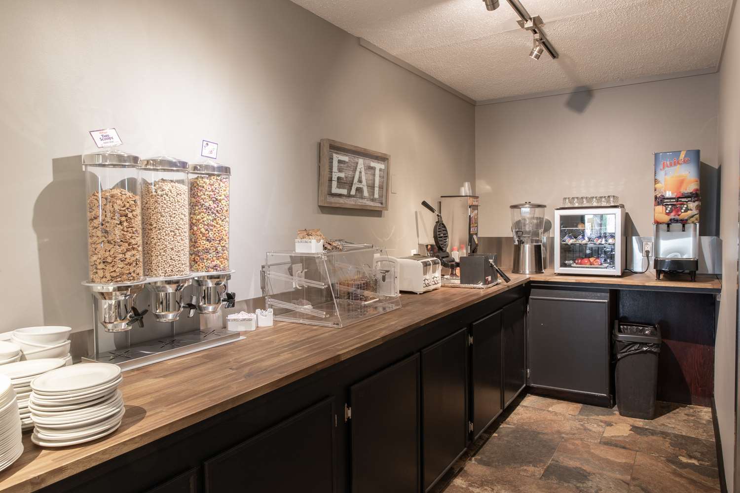 SureStay Hotel by Best Western Castlegar 26/44