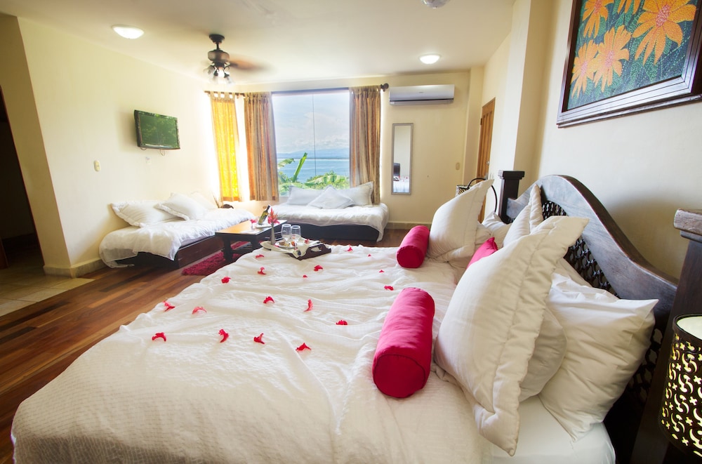 Issimo Suites Boutique Hotel Spa Adults Only 50/71