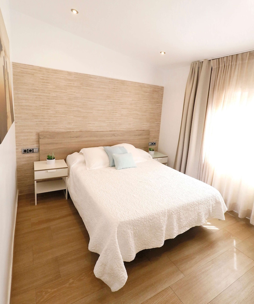 Naika Studios & Apartments 17/50